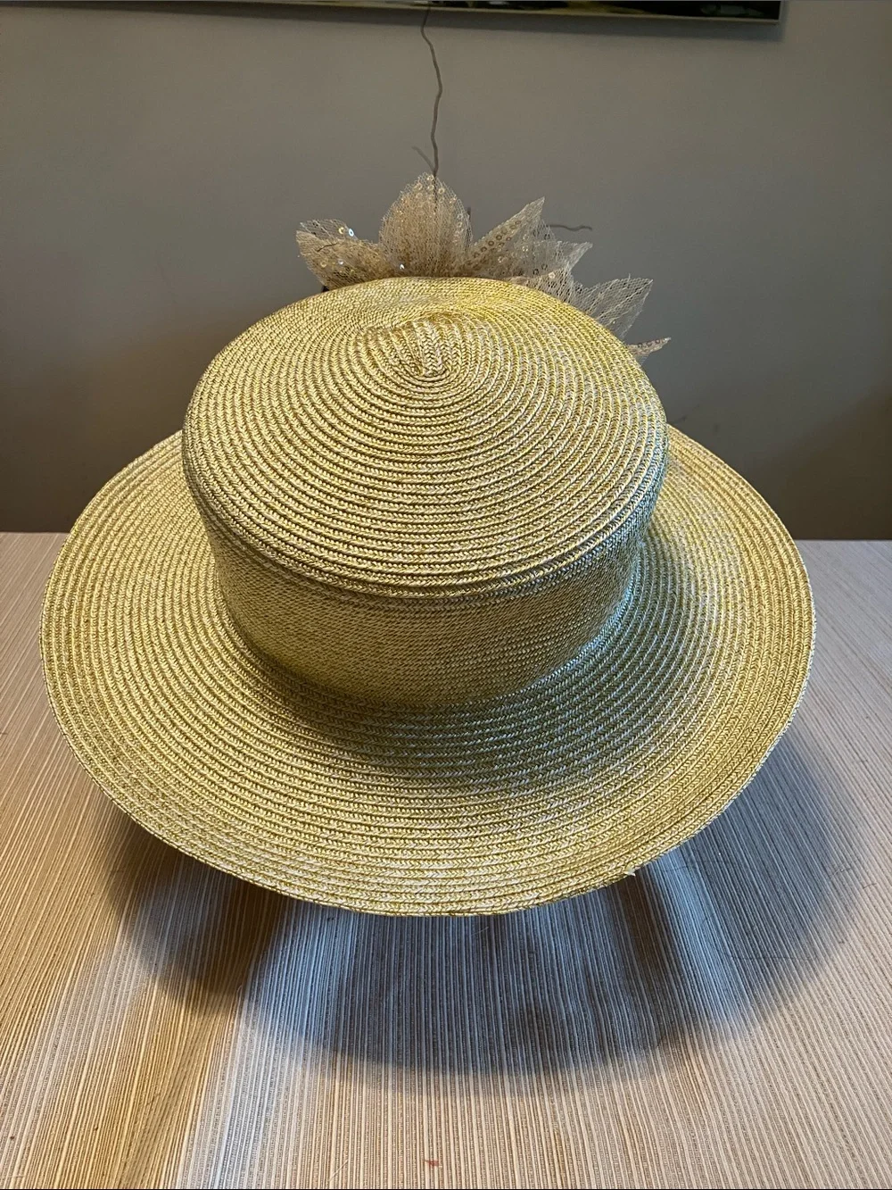 Elegant Wide-Brim Metallic Gold Sequin Flower Hat